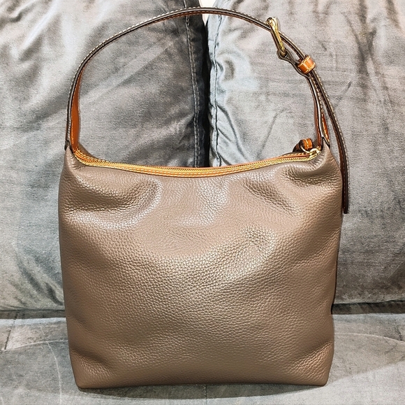 DOONEY & BOURKE PAIGE SAC PEBBLED LEATHER TASSLED HOBO BAG IN ELEPHANT BNWOT - Picture 4 of 16